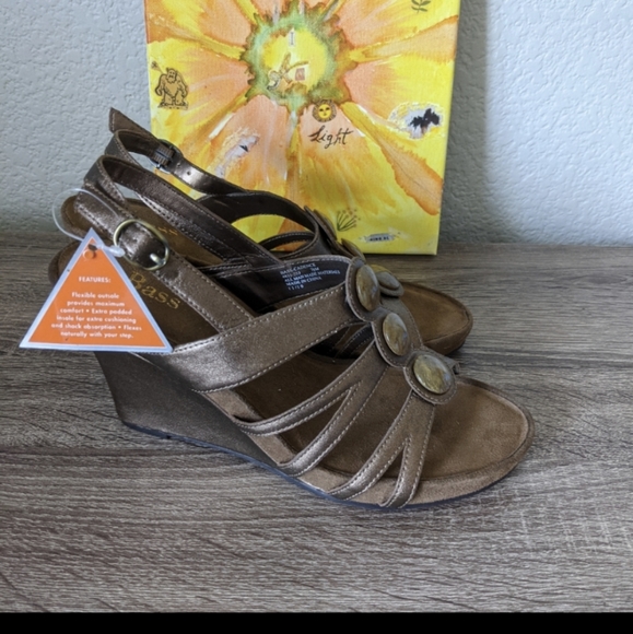 G.H. Bass Wedge Sandals 7.5 - Picture 11 of 14